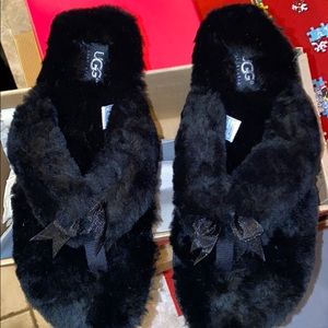 Women’s ugh slippers